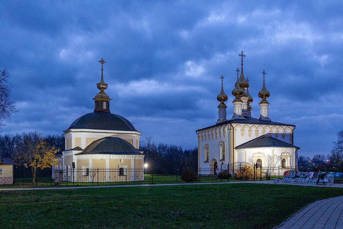 художественные фотографии. Храмовый комплекс. Церкви Николая Чудотворца и Входа Господня в Иерусалим, Суздаль (Суздальский район, Владимирская область)