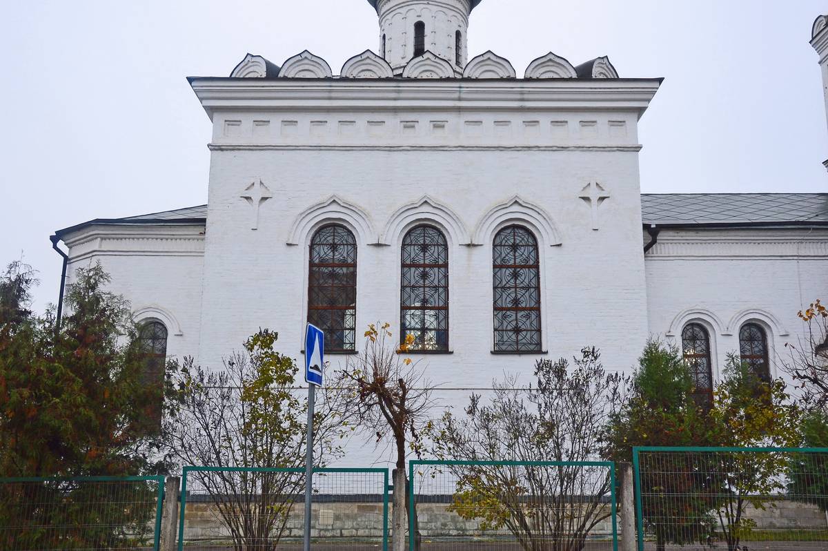 архитектурные детали. Церковь Тихона, патриарха Всероссийского, Клин (Клинский городской округ, Московская область)