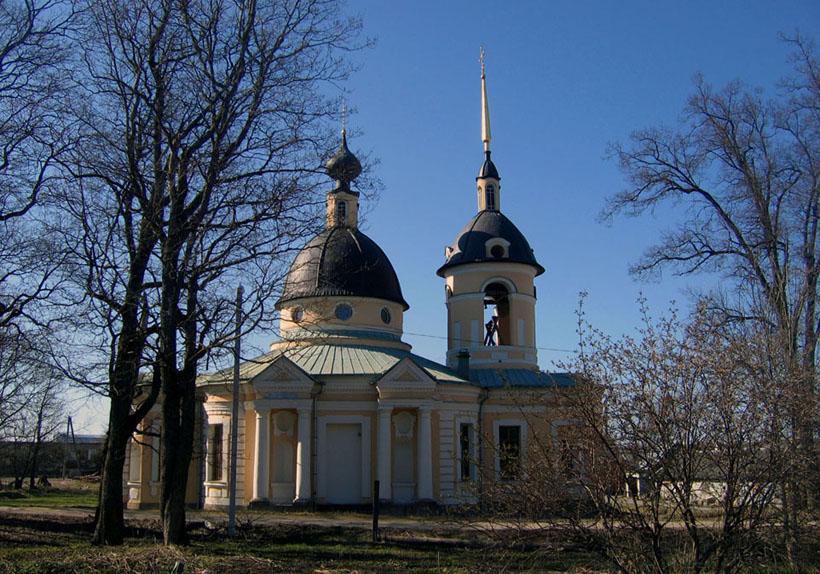 Гостилицы. Церковь Троицы Живоначальной. фасады