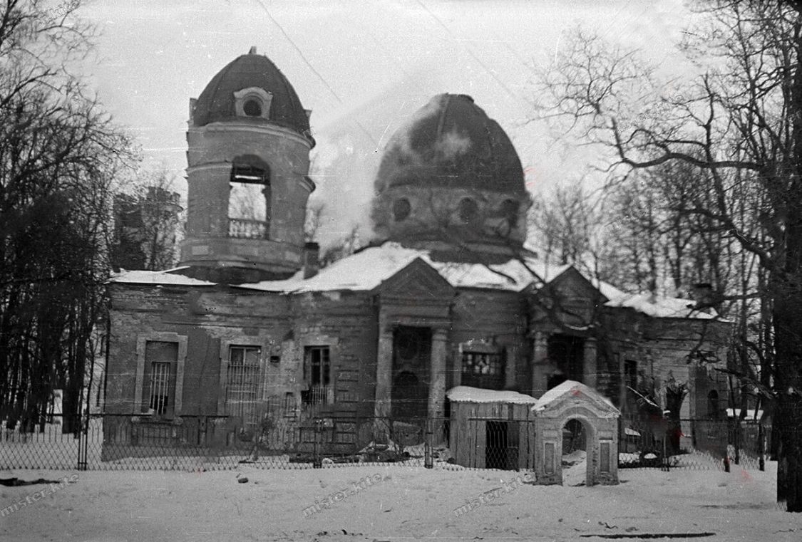 Гостилицы Церковь Троицы Живоначальной