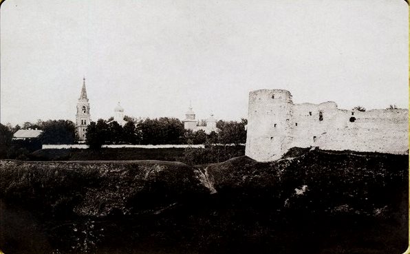 Копорье. Церковь Николая Чудотворца. архивная фотография, Фото с сайта http://s003.radikal.ru/i202/1401/62/07dae80f419f.jpg