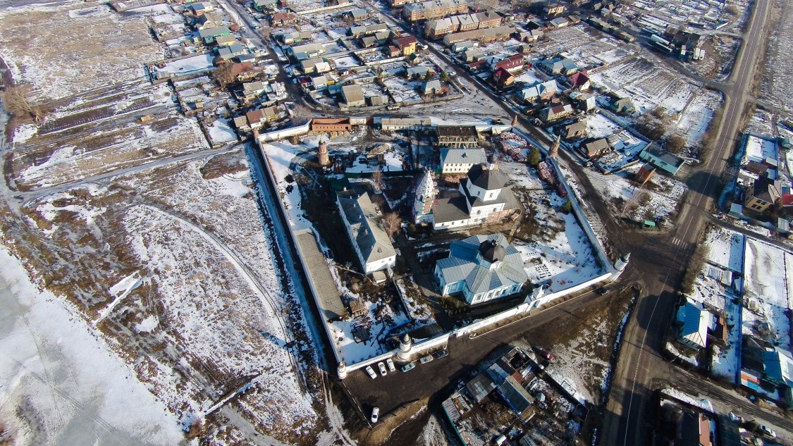 Бобренёв монастырь, Старое Бобренево (Коломенский городской округ, Московская область). общий вид в ландшафте