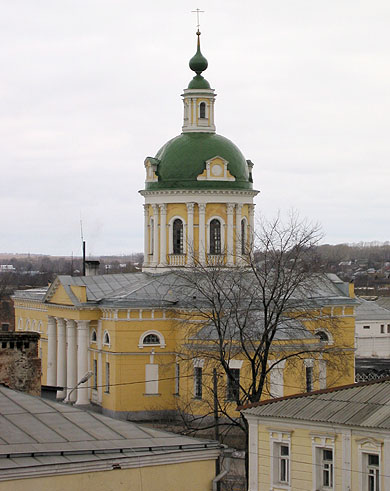 Коломна. Церковь Михаила Архангела. общий вид в ландшафте, вид с юго-востока, с кремлевской стены