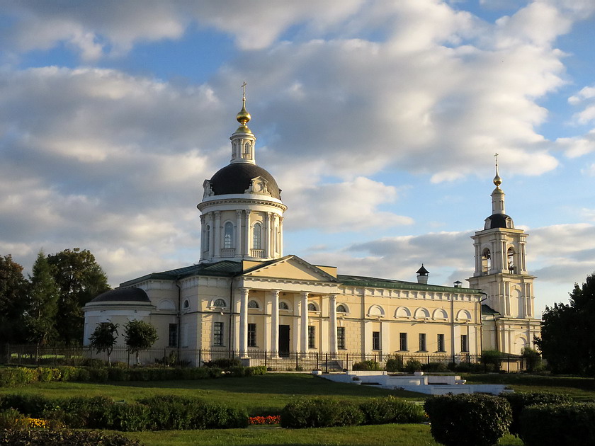 Коломна. Церковь Михаила Архангела. фасады