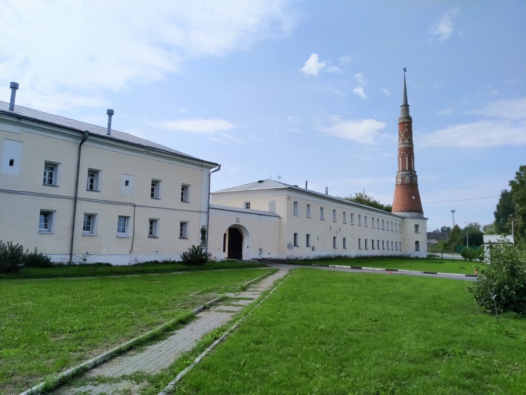 Богоявленский Старо-Голутвин монастырь, Коломна (Коломенский городской округ, Московская область). фасады
