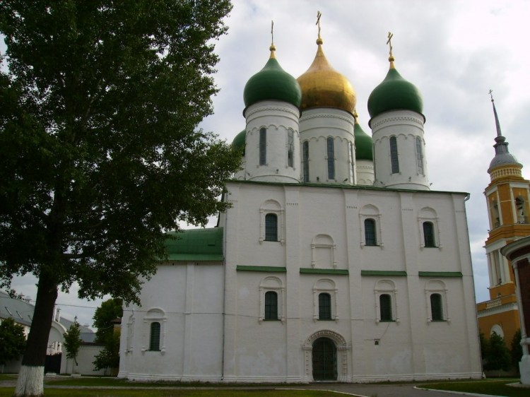 Коломна. Собор Успения Пресвятой Богородицы. фасады