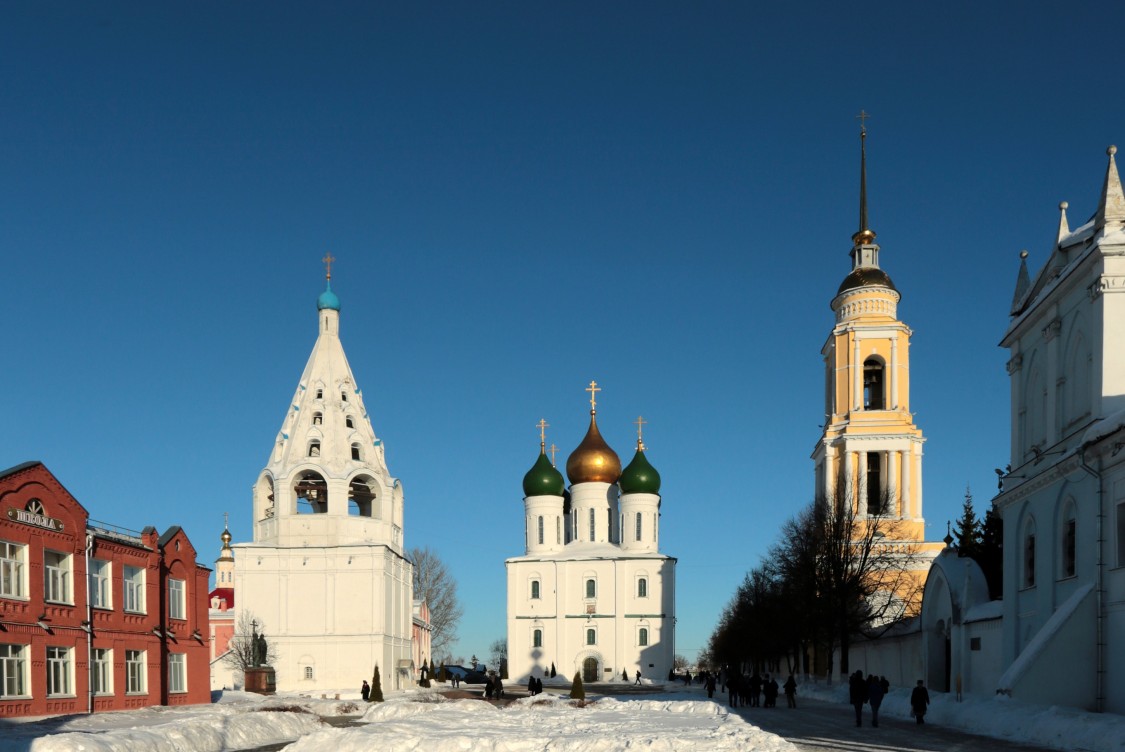 Собор Успения Пресвятой Богородицы, Коломна (Коломенский городской округ, Московская область). фасады, общий вид в ландшафте