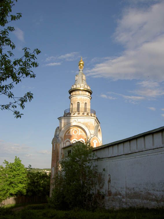 Торжок. Борисоглебский монастырь. фасады, северная стена и Свечная башня