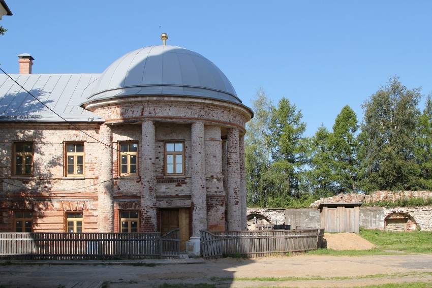 Торжок. Борисоглебский монастырь. дополнительная информация, Братский корпус