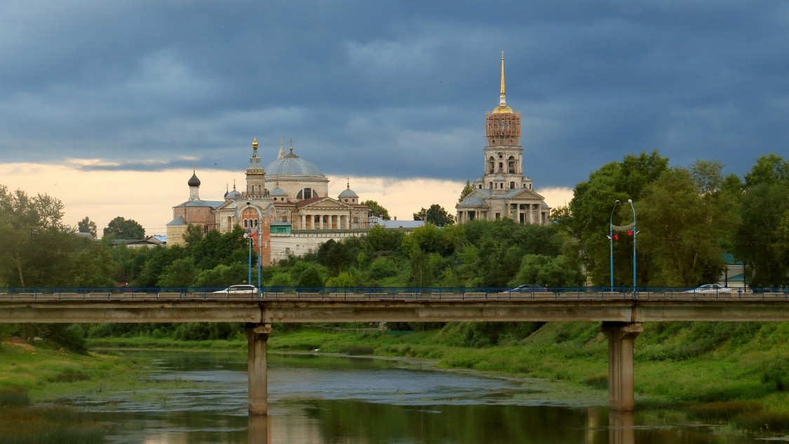 Торжок. Борисоглебский монастырь. фасады