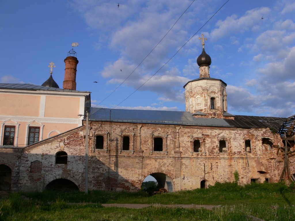 Торжок. Борисоглебский монастырь. фасады