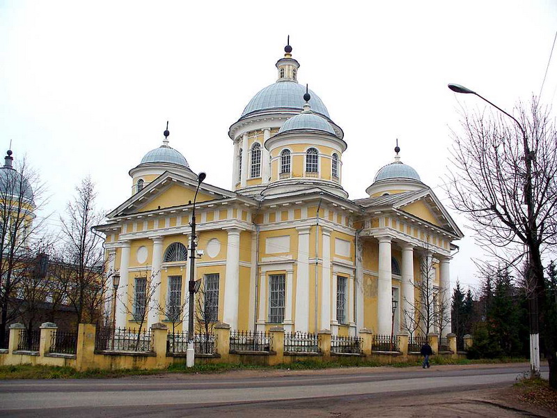 Торжок. Собор Спаса Преображения. фасады, Вид с Новгородской набережной.