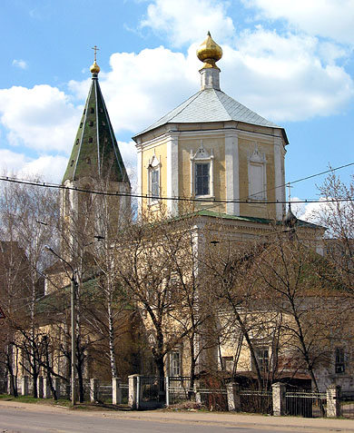 Церковь Троицы Живоначальной за Волгой, Тверь (Тверь, город, Тверская область). фасады, Вид с юго-востока