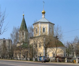 Тверь. Церковь Троицы Живоначальной за Волгой