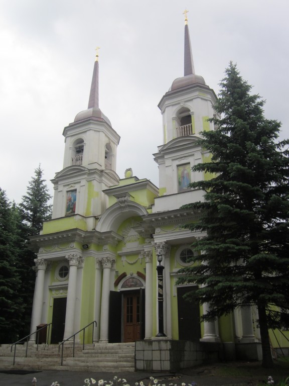 Павлино. Церковь Троицы Живоначальной. фасады