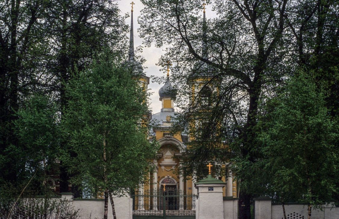 Павлино. Церковь Троицы Живоначальной. фасады