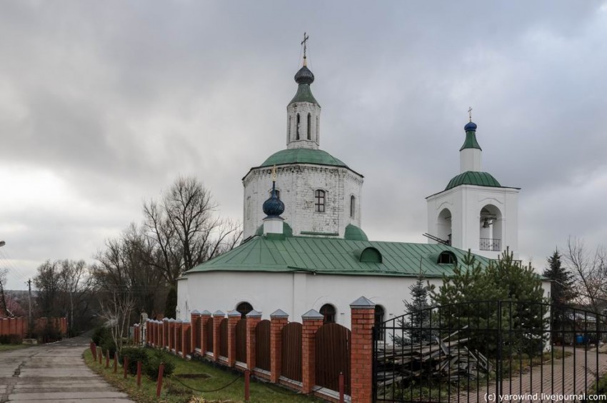 Церковь Успения Пресвятой Богородицы, Салтыково (Раменский район и гг. Бронницы, Жуковский, Московская область). фасады