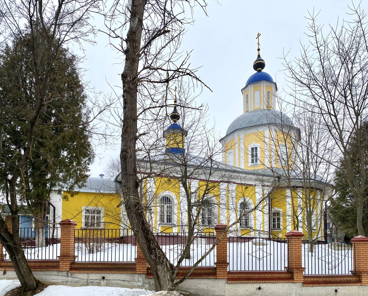 Церковь Воздвижения Креста Господня, Татаринцево (Раменский район и гг. Бронницы, Жуковский, Московская область). фасады, Вид с юго-запада