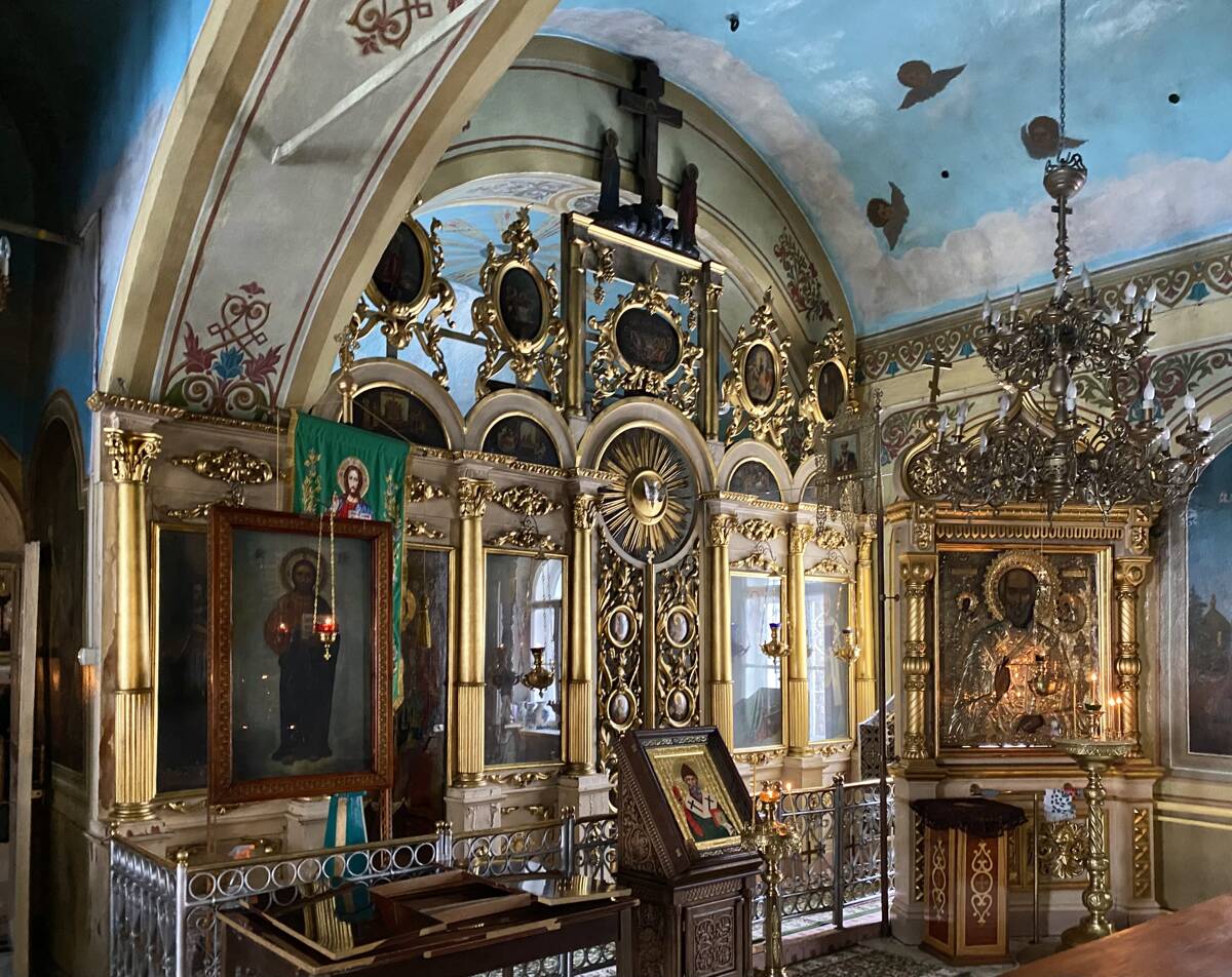 Церковь Воздвижения Креста Господня, Татаринцево (Раменский район и гг. Бронницы, Жуковский, Московская область). интерьер и убранство, Правый придельный иконостас