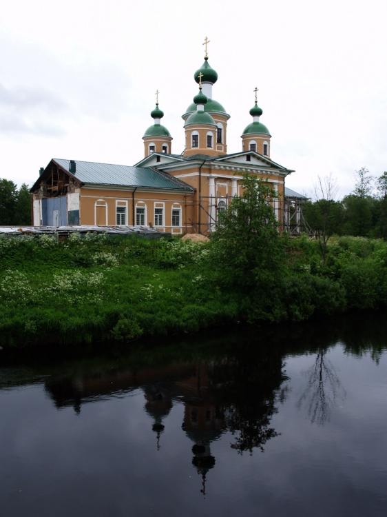 Собор Смоленской иконы Божией Матери, Олонец (Олонецкий район, Республика Карелия). фасады