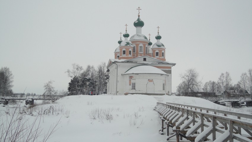Собор Смоленской иконы Божией Матери, Олонец (Олонецкий район, Республика Карелия). фасады, Вид с востока
