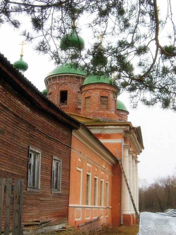 Собор Смоленской иконы Божией Матери, Олонец (Олонецкий район, Республика Карелия). архитектурные детали, Южный фасад