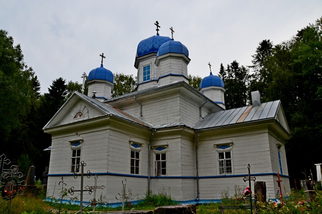 Олонец (Кунилица). Церковь Успения Пресвятой Богородицы. фасады