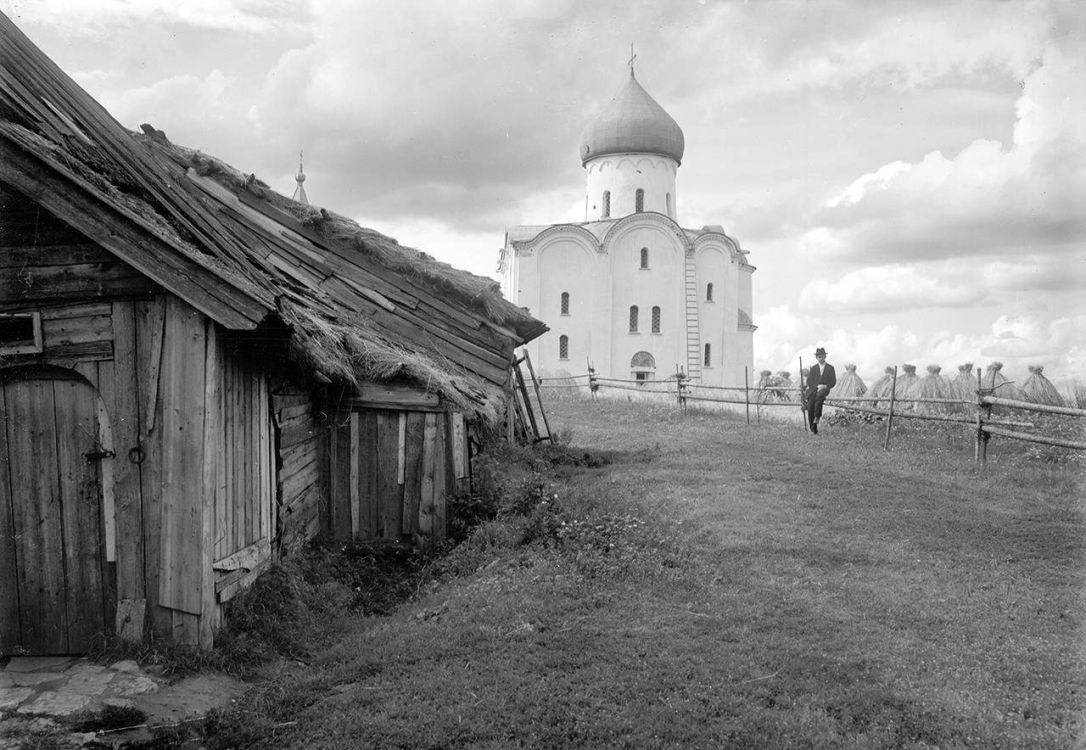 Спас-Нередицы. Церковь Спаса Преображения на Нередице. архивная фотография, фотоснимок с дореволюционной фотографии