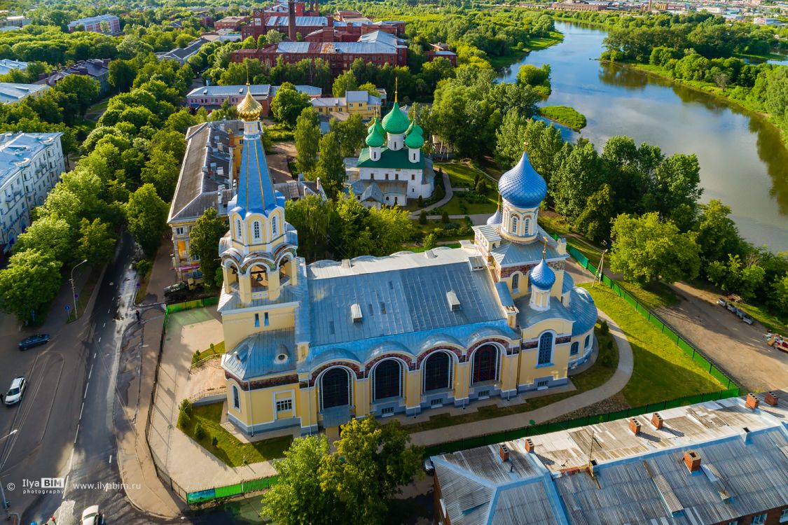 Ярославль. Церковь Иоанна Постника. общий вид в ландшафте