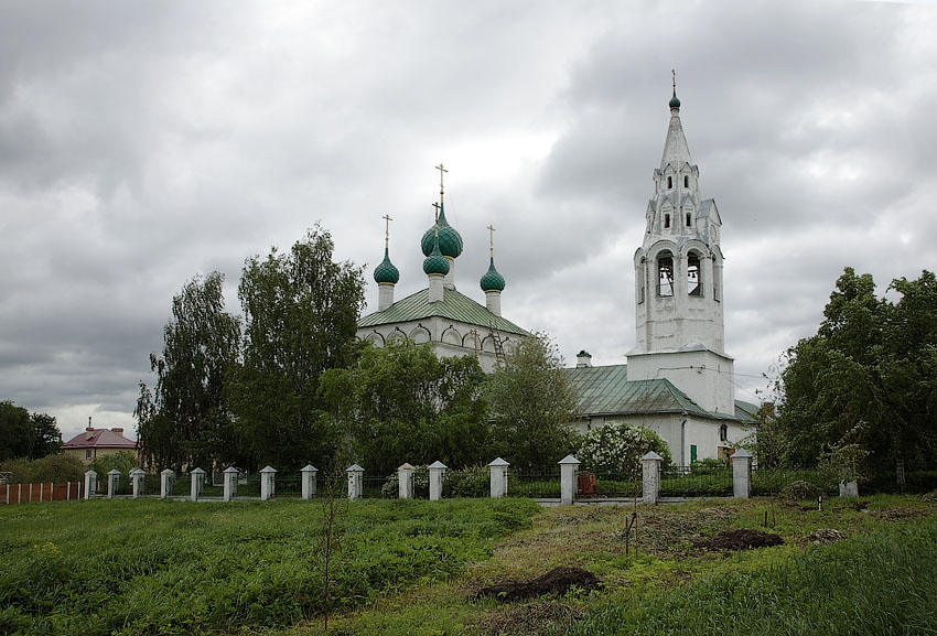 Церковь Михаила Архангела, Норское (Ярославль, город, Ярославская область). общий вид в ландшафте