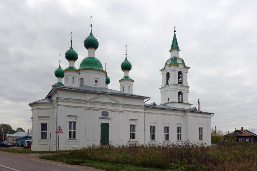 Сулость. Церковь Андрея Стратилата. фасады