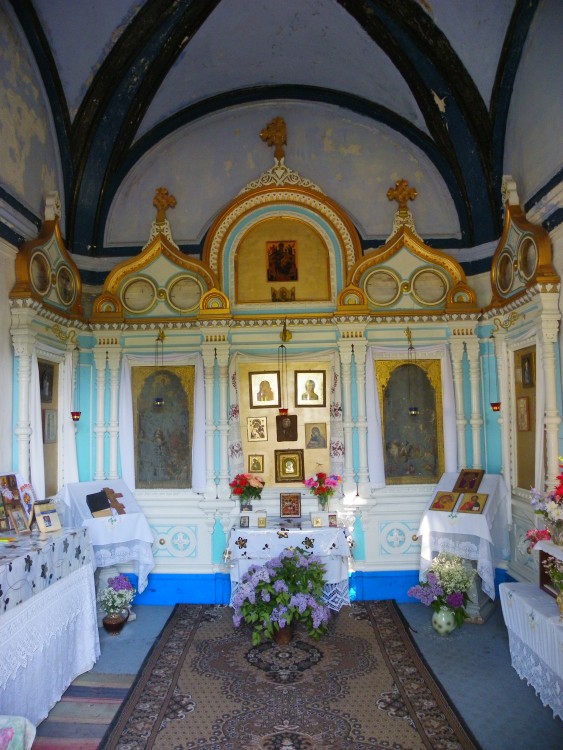 Часовня Иоанна Богослова, Наволок (Лужский район, Ленинградская область). интерьер и убранство, Изразцы