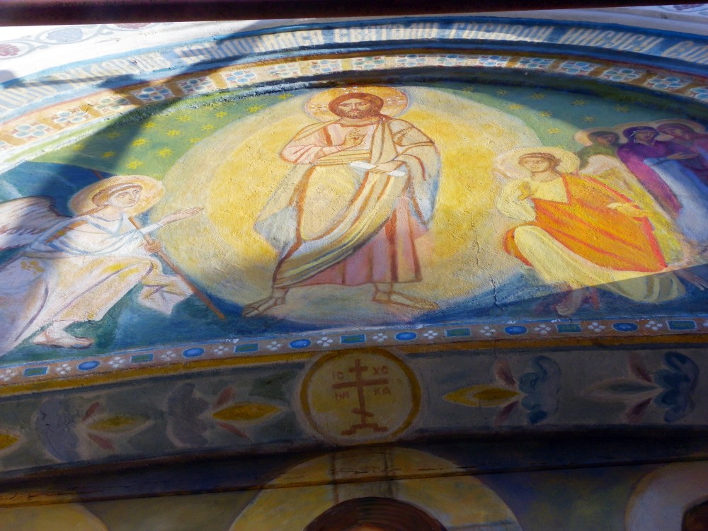 Церковь Воскресения Христова, Голубково (Петровский погост) (Лужский район, Ленинградская область). архитектурные детали, Надвратный образ