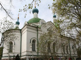 Голубково (Петровский погост). Церковь Воскресения Христова