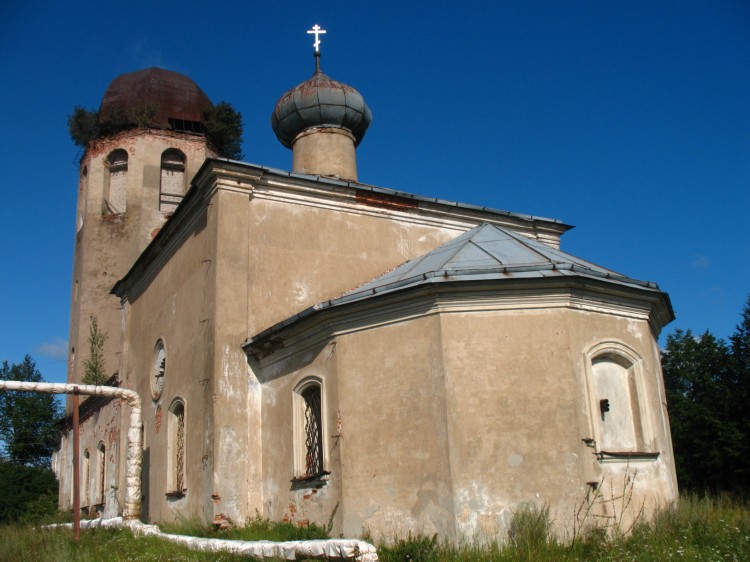 Новая Ладога. Церковь Климента Римского и Петра Александрийского. фасады