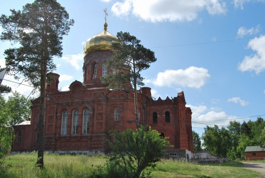 Нижний Тагил. Скорбященский монастырь. общий вид в ландшафте