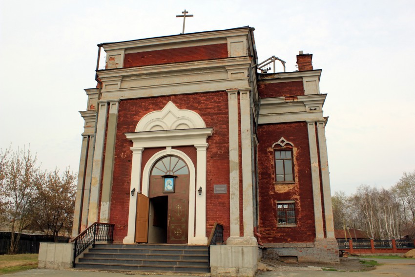 Невьянск. Церковь Троицы Живоначальной. фасады