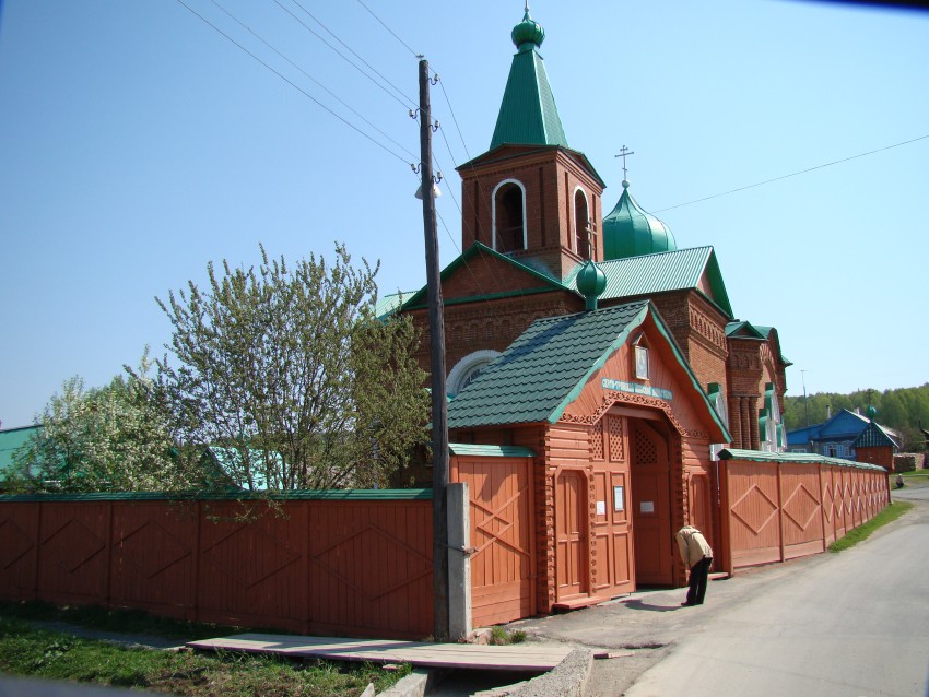 Тарасково. Троицкий мужской монастырь. фасады, Окончательный вид (после завершения строительных работ) въездной группы монастыря.