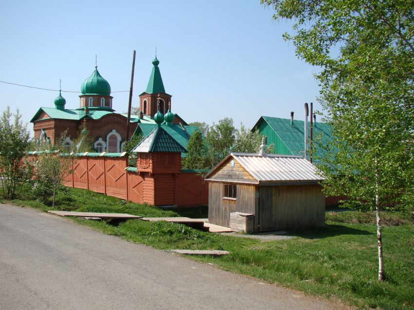 Троицкий мужской монастырь, Тарасково (Невьянский район (Невьянский ГО и ГО Верх-Нейвинский), Свердловская область). общий вид в ландшафте, Северная часть монастырской территории.