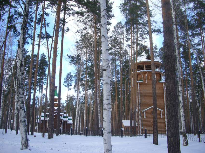 Монастырь Святых Царственных страстотерпцев, Ганина Яма (Екатеринбург (МО город Екатеринбург), Свердловская область). общий вид в ландшафте