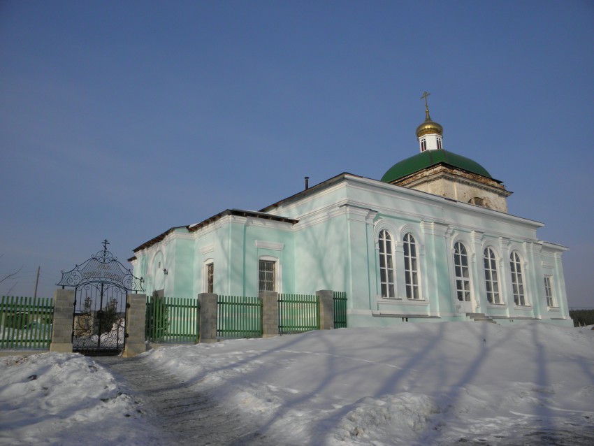 Курьи. Церковь Троицы Живоначальной. фасады