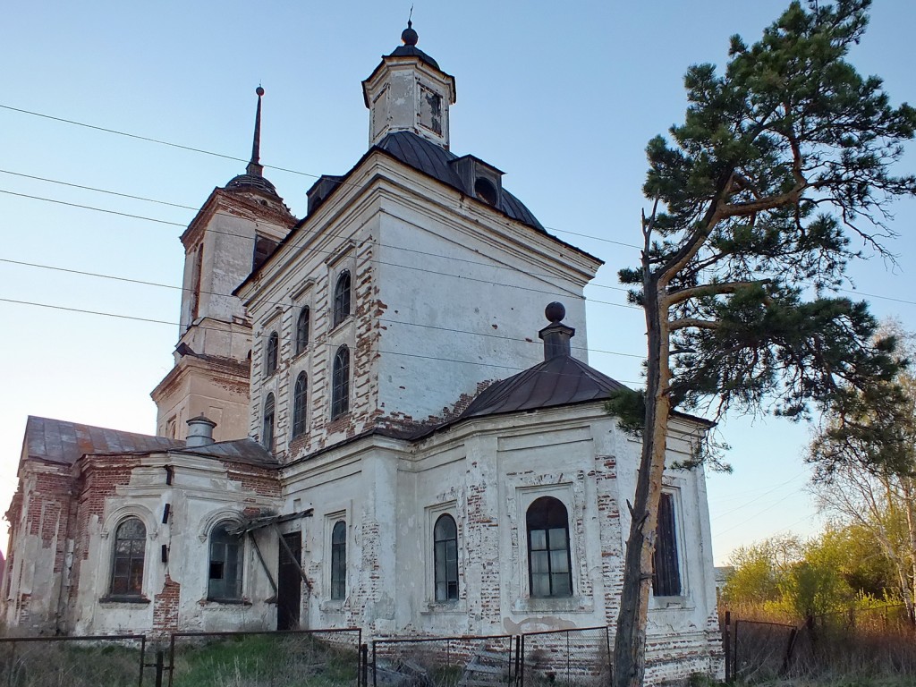 Новопышминское. Церковь Михаила Архангела. фасады