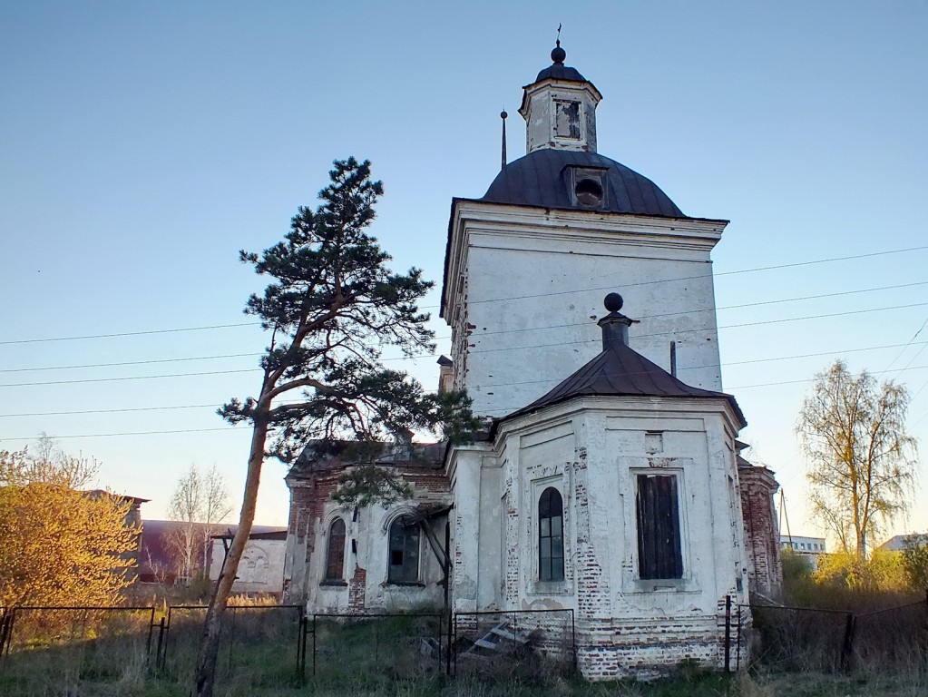 Новопышминское. Церковь Михаила Архангела. фасады