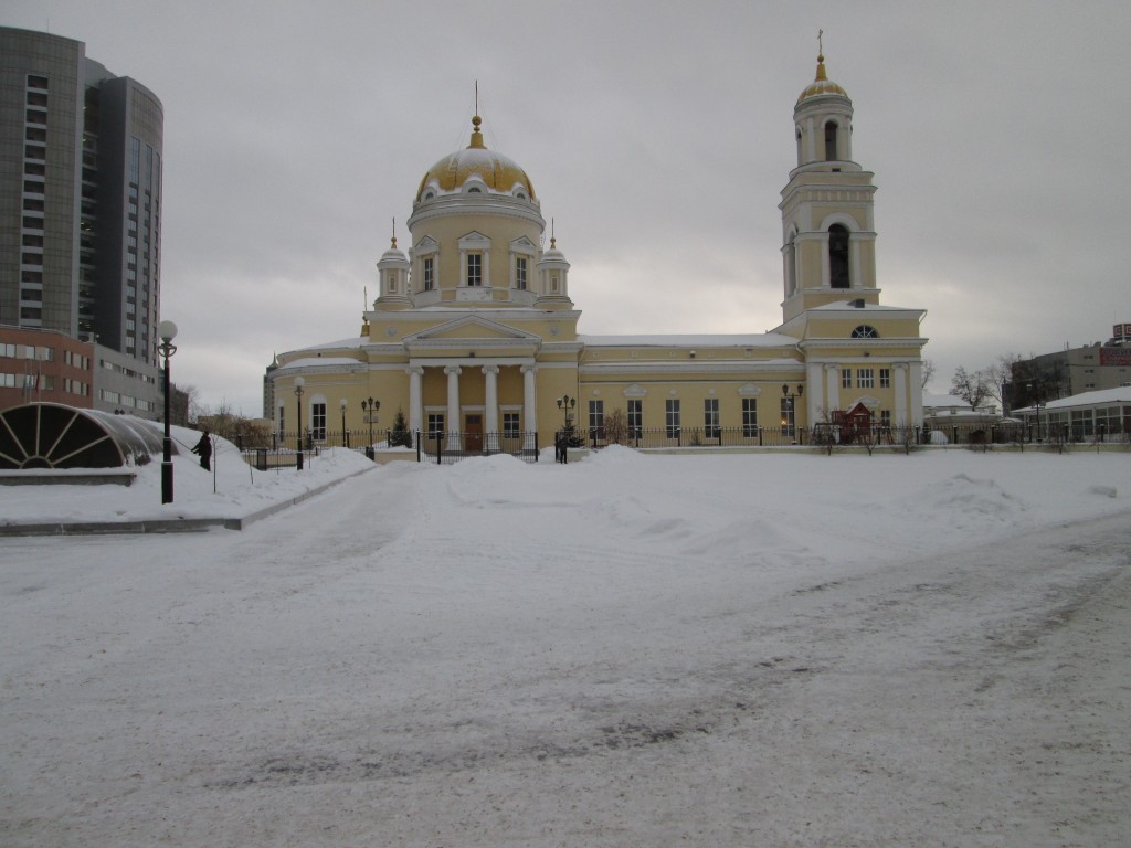 Кафедральный собор Троицы Живоначальной, Екатеринбург (Екатеринбург (МО город Екатеринбург), Свердловская область). фасады