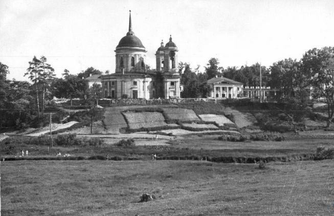 Балашиха. Церковь Спаса Преображения в Пехре-Яковлевском. архивная фотография, Фото церкв, выполненная в 1940 году.
