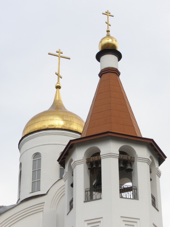 Церковь Казанской иконы Божией Матери, Реутов (Балашихинский городской округ и г. Реутов, Московская область). архитектурные детали, Купола храма