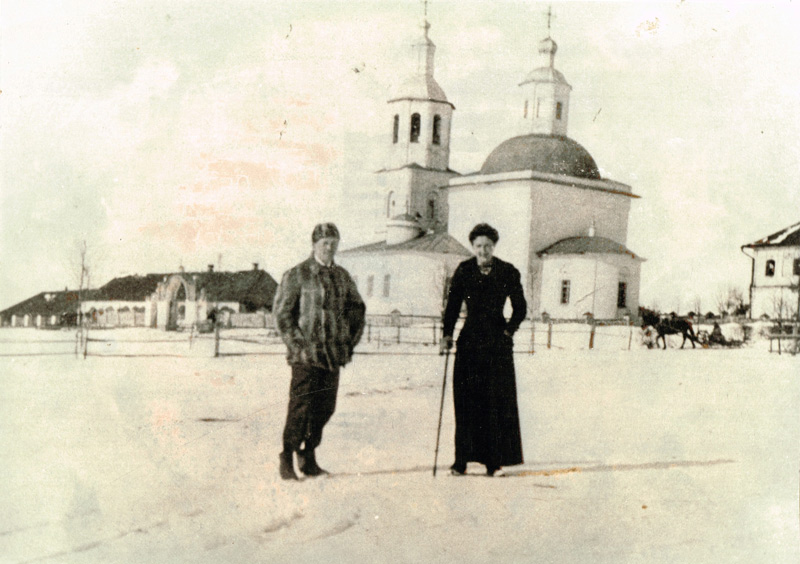 Церковь Казанской иконы Божией Матери, Хмелита (Вяземский район, Смоленская область). архивная фотография, последние хозяева Хмелиты