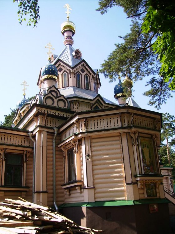 Церковь Троицы Живоначальной, Удельная (Раменский район и гг. Бронницы, Жуковский, Московская область). фасады