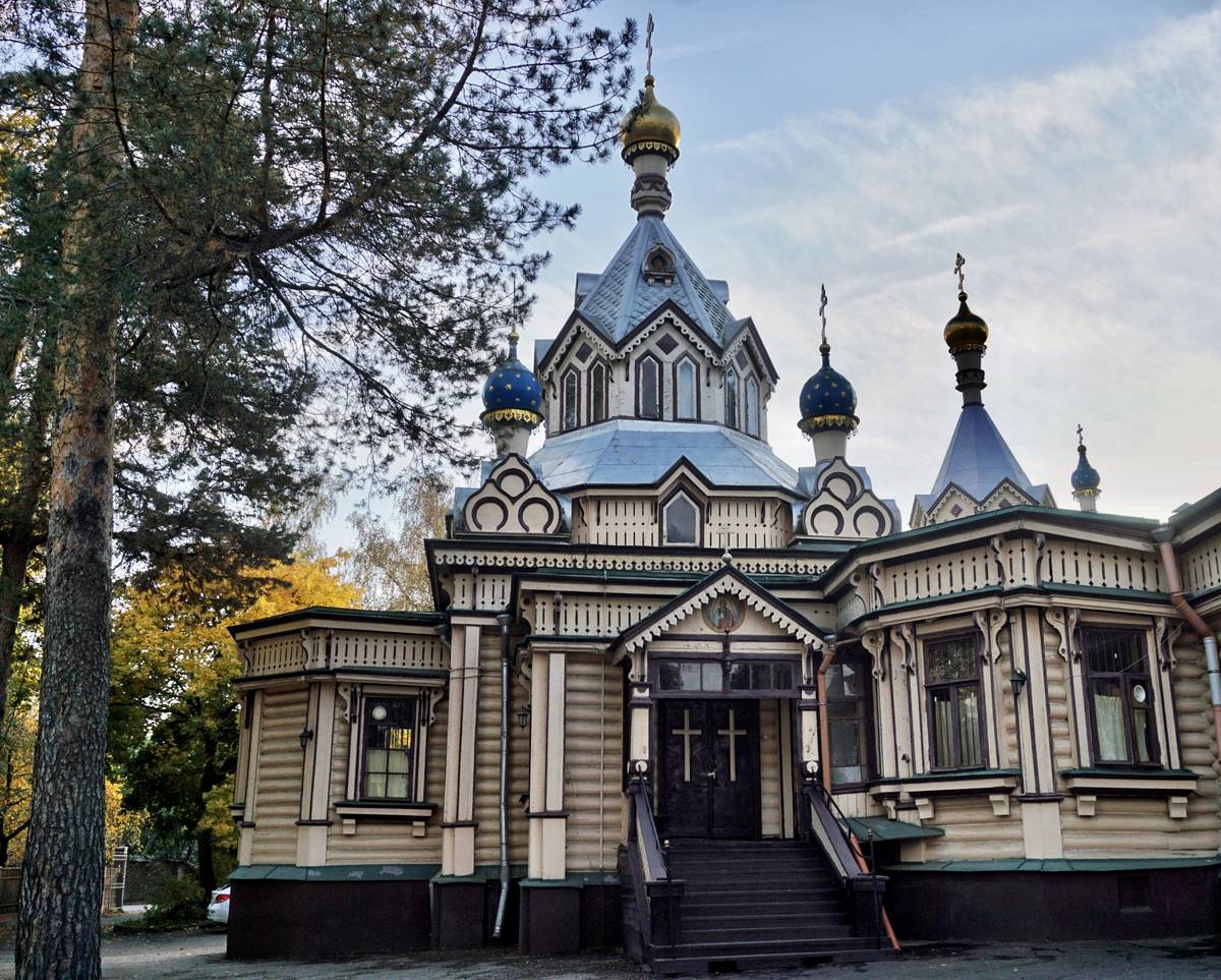 Церковь Троицы Живоначальной, Удельная (Раменский район и гг. Бронницы, Жуковский, Московская область). фасады