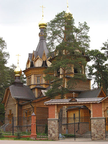 Церковь Покрова Пресвятой Богородицы (новая), Барвиха, деревня (Одинцовский городской округ и ЗАТО Власиха, Краснознаменск, Московская область). фасады